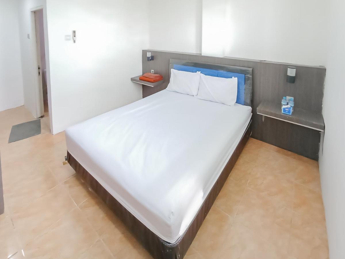Reddoorz Syariah Near Q-Mall Banjarbaru Martapura  Екстериор снимка