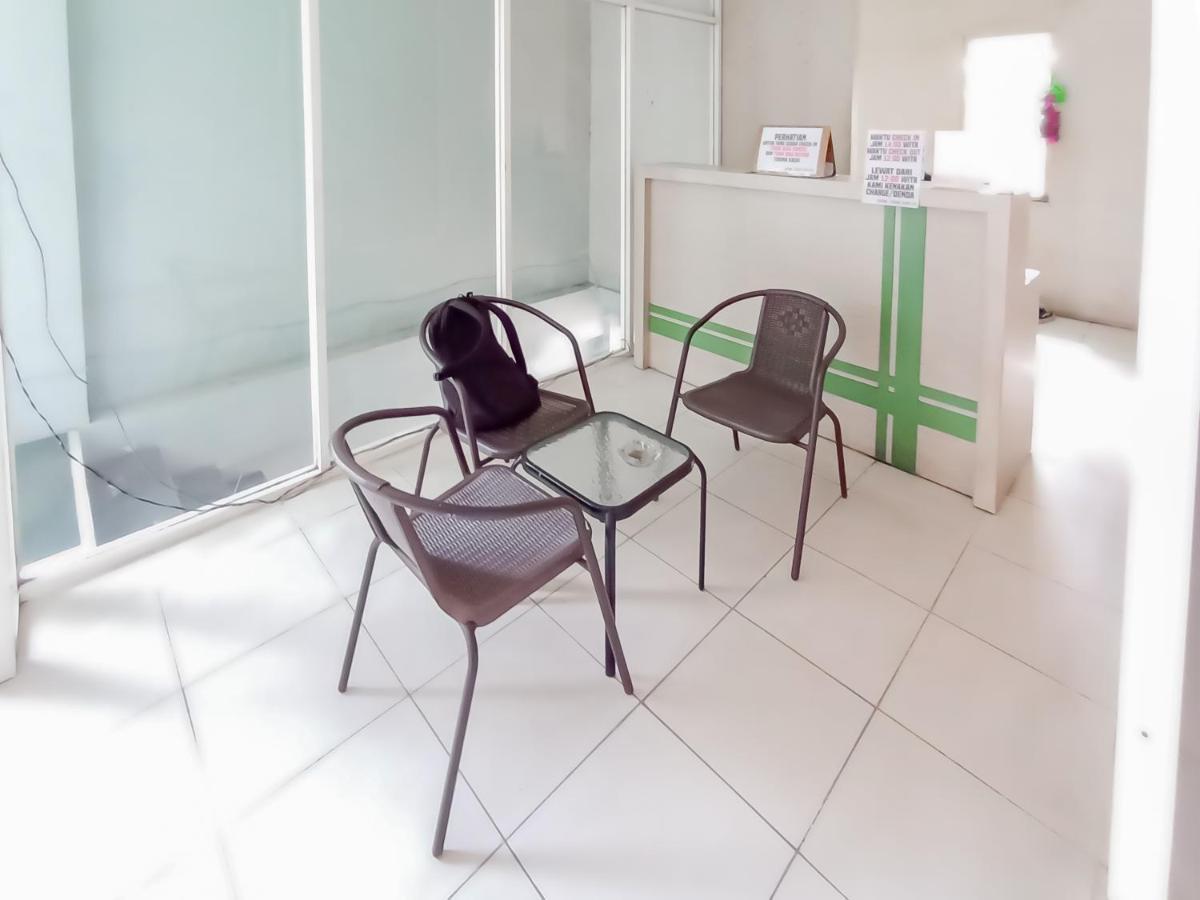 Reddoorz Syariah Near Q-Mall Banjarbaru Martapura  Екстериор снимка